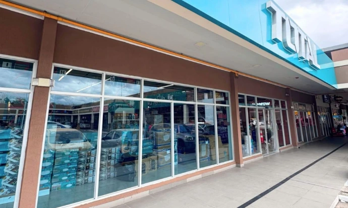 proyecto-carbone-arraijan-vidrieria-comercial